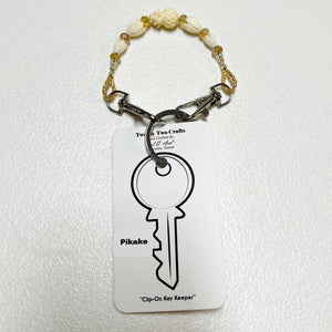 Faux Ivory Pineapple & Pikake Clip On Keychain
