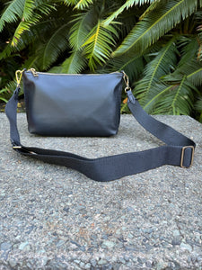 Puakenikeni & Pikake Bag (Black)