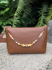 Pearly Shell, Puakenikeni, & Pikake   Bag (Brown)